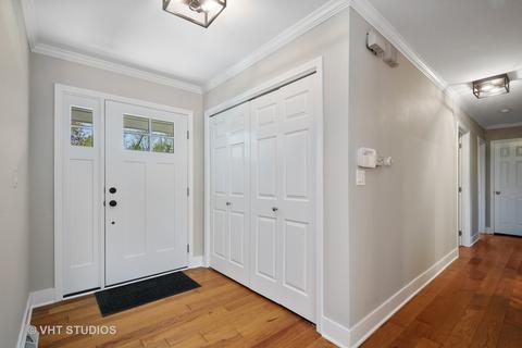 42 E Surrey Ln, Barrington Hills, IL 60010 photo 3