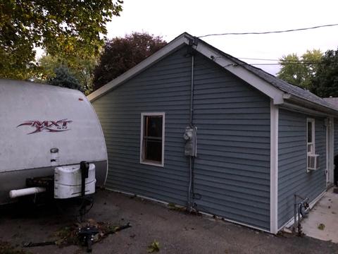 809 W Perry St, Belvidere, IL 61008 photo 7