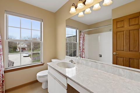 1665 Penny Ln, Bartlett, IL 60103 photo 14