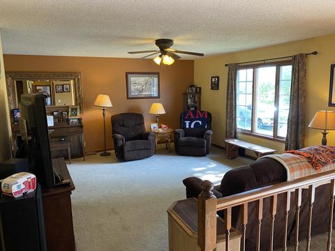 111 Cedar Dr, Clinton, IL 61727 photo 6