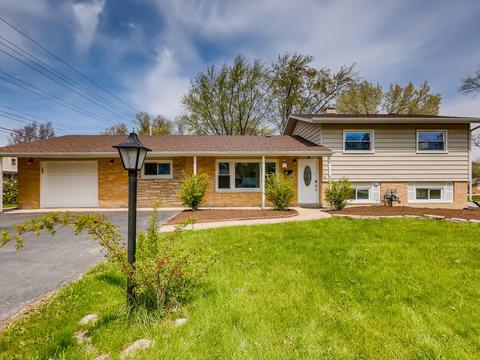 790 Milton Ln, Hoffman Estates, IL 60169 photo 1
