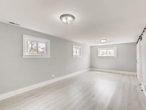 790 Milton Ln, Hoffman Estates, IL 60169 photo 22