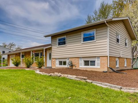 790 Milton Ln, Hoffman Estates, IL 60169 photo 2