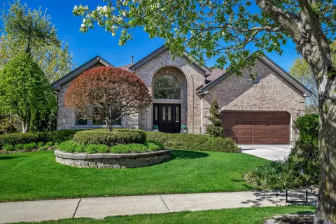 345 Winchester Dr, Algonquin, IL 60102 photo 1
