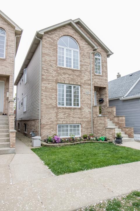 7337 W 58th Pl, Summit, IL 60501 photo 2