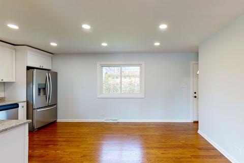 710 N Mavis Ln, Addison, IL 60101 photo 6