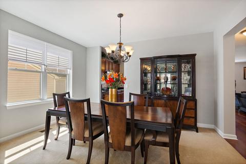 616 Trails End, Elgin, IL 60124 photo 4