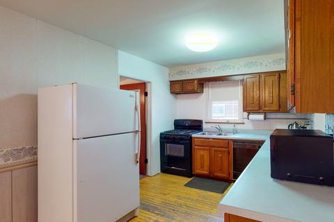 876 Walter Ave, Des Plaines, IL 60016 photo 10