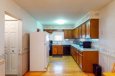 876 Walter Ave, Des Plaines, IL 60016 photo 8