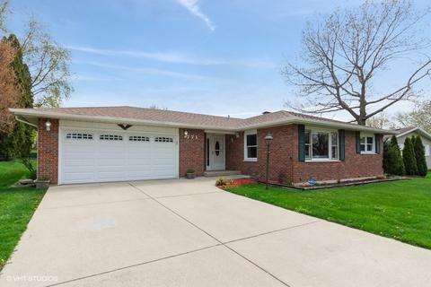 771 Martin Dr, Elgin, IL 60120 photo 1
