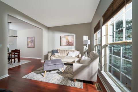 28872 Pilgrims Pass, Lakemoor, IL 60051 photo 5