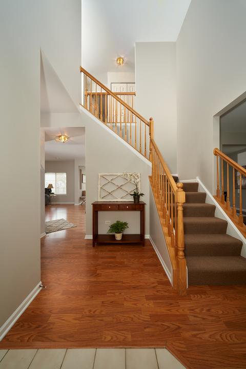 28872 Pilgrims Pass, Lakemoor, IL 60051 photo 4