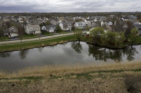 28872 Pilgrims Pass, Lakemoor, IL 60051 photo 32