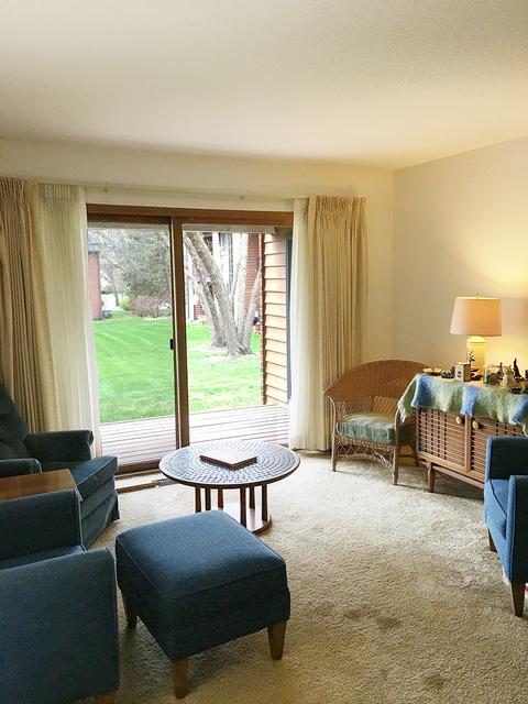 640 Waverly Dr #A, Elgin, IL 60120 photo 3