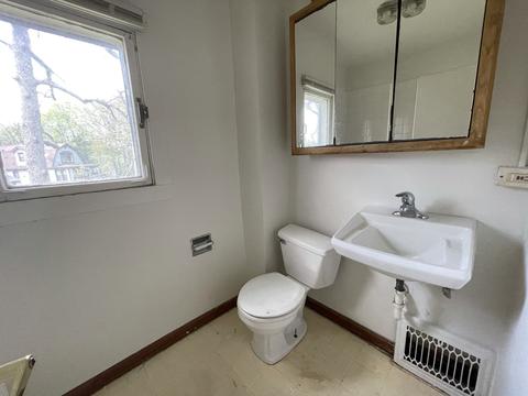 75 Sheridan St, Elgin, IL 60123 photo 9