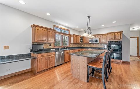 770 Spruce Tree Dr, Cary, IL 60013 photo 11