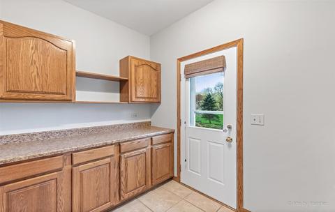 770 Spruce Tree Dr, Cary, IL 60013 photo 18