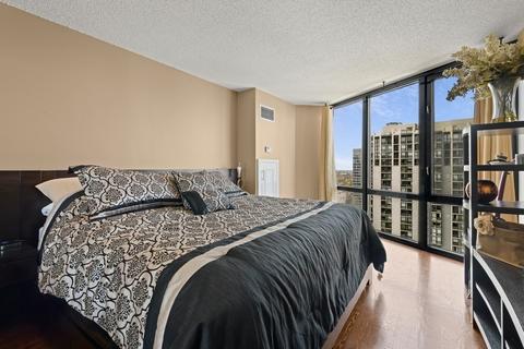 111 W Maple St #3003, Chicago, IL 60610 photo 7