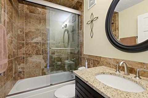 111 W Maple St #3003, Chicago, IL 60610 photo 11