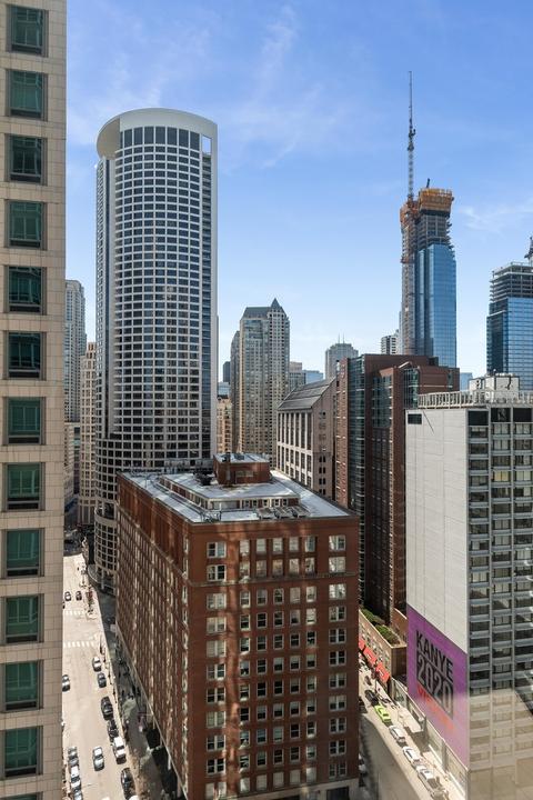 57 E Delaware Pl #2006, Chicago, IL 60611 photo 5