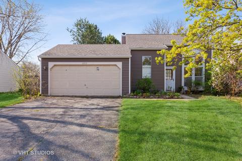 2255 Highfield Ct, Aurora, IL 60504 photo 1