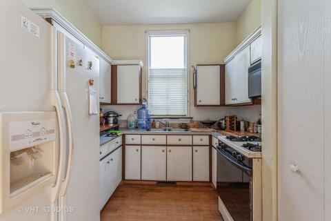 2255 Highfield Ct, Aurora, IL 60504 photo 4