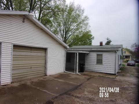 313 E Stewart St, Bloomington, IL 61701 photo 10