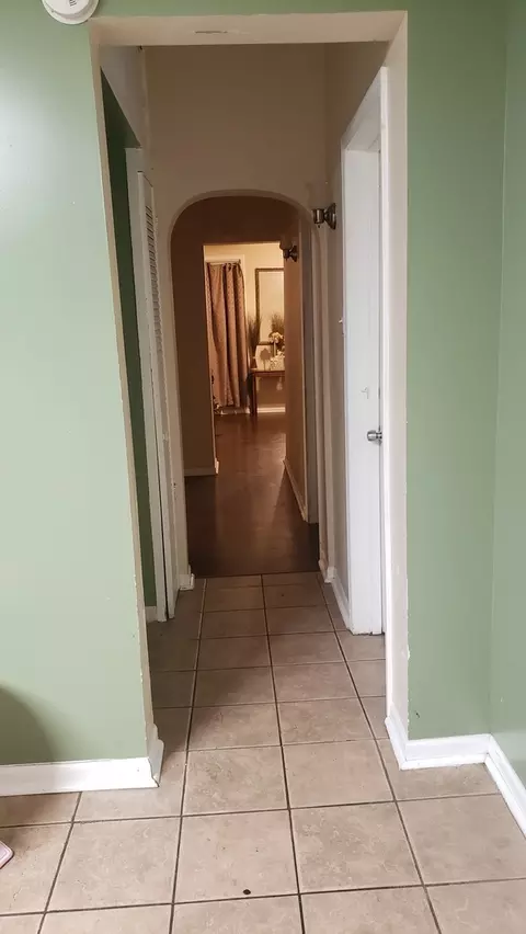 634 Monroe St, Aurora, IL 60505 photo 7
