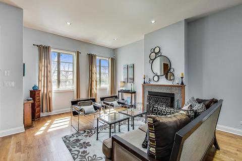 5330 W Argyle St, Chicago, IL 60630 photo 5