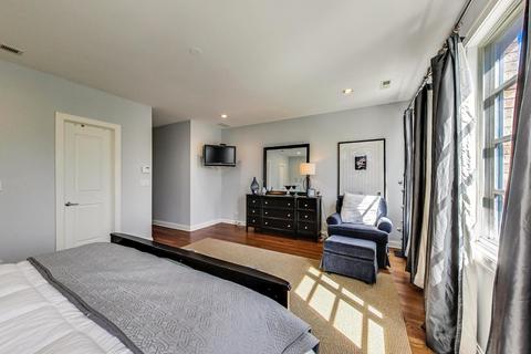 5330 W Argyle St, Chicago, IL 60630 photo 20
