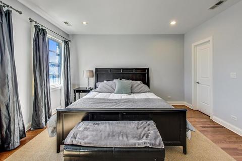 5330 W Argyle St, Chicago, IL 60630 photo 19