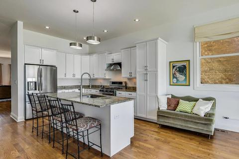 5330 W Argyle St, Chicago, IL 60630 photo 12