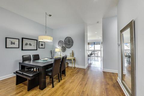 5330 W Argyle St, Chicago, IL 60630 photo 8