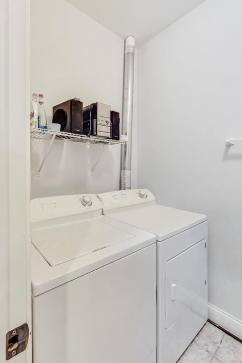 5330 W Argyle St, Chicago, IL 60630 photo 37