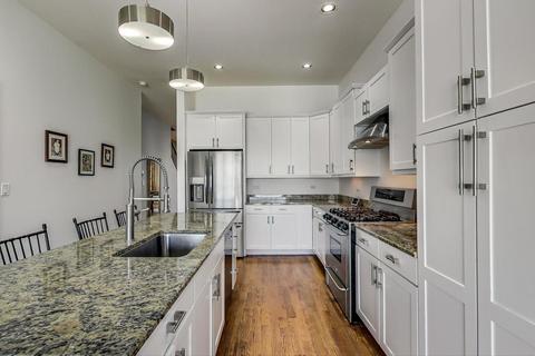 5330 W Argyle St, Chicago, IL 60630 photo 14