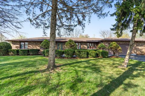1200 Lexington Dr, Algonquin, IL 60102 photo 1