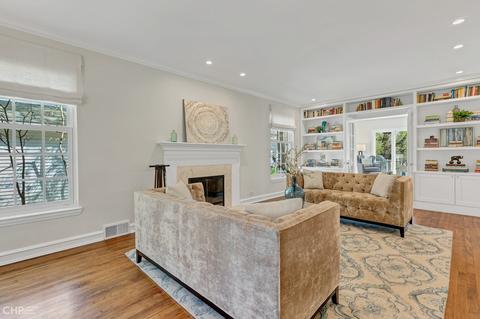 2033 Bennett Ave, Evanston, IL 60201 photo 3