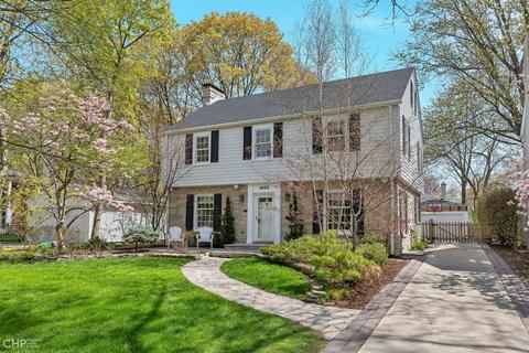2033 Bennett Ave, Evanston, IL 60201 photo 1