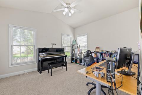 4512 Doverbrook Dr, Champaign, IL 61822 photo 24