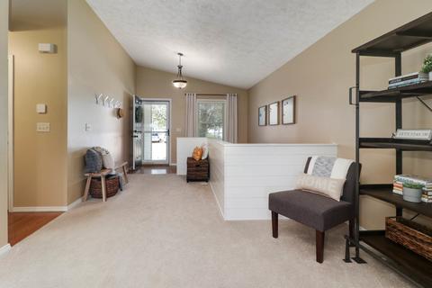 1107 Rader Run, Bloomington, IL 61704 photo 4