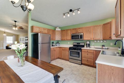 1107 Rader Run, Bloomington, IL 61704 photo 8