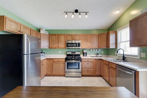 1107 Rader Run, Bloomington, IL 61704 photo 10