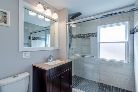 852 S 2nd Ave, Des Plaines, IL 60016 photo 17