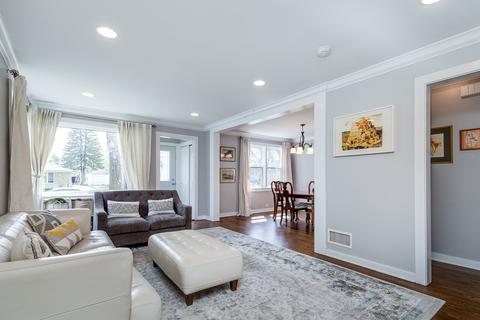 852 S 2nd Ave, Des Plaines, IL 60016 photo 4