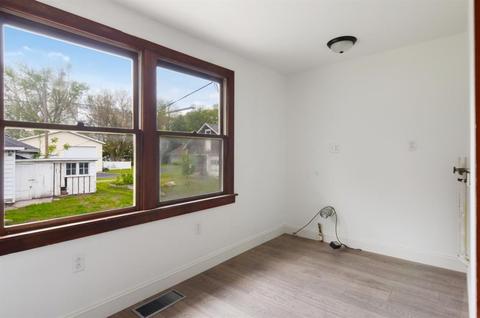 300 E William St, Bement, IL 61813 photo 13