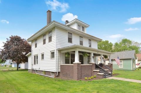 300 E William St, Bement, IL 61813 photo 1