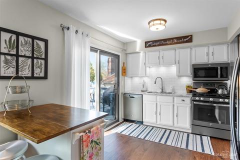 1614 Pershing Ave, Wheaton, IL 60189 photo 8
