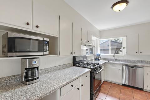609 Long Rd, Glenview, IL 60025 photo 4