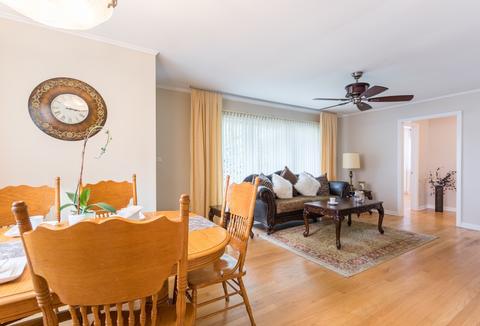 933 E Algonquin Rd, Des Plaines, IL 60016 photo 7
