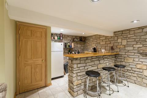 933 E Algonquin Rd, Des Plaines, IL 60016 photo 20